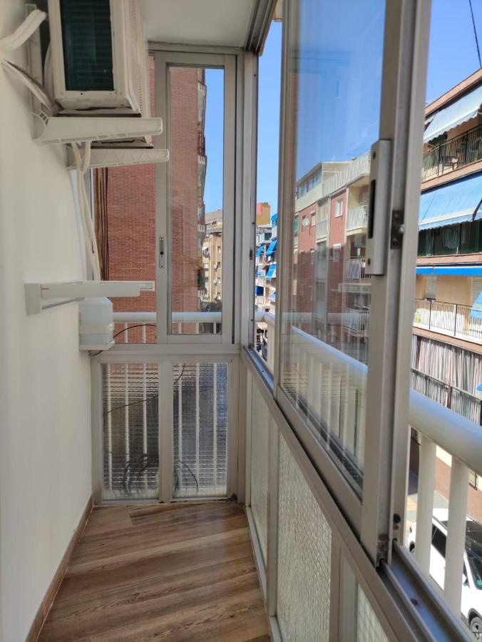 Solymar Poniente Apartamento Recien Reformado A 3 Min De Playa Poniente Y Del Centro Parking Opcional Benidorm Exterior foto